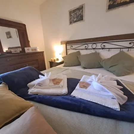 Apartament La Casetta Dei Volontari *